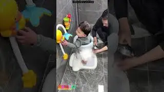How Do I Clean My Baby&rsquo;s Bottom Easily? Try the Baby Butt Washing Stand!#Shorts