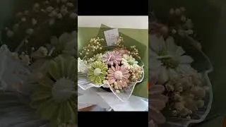 POV: you are allergic to flowers but found an alternative 🥳✨#scentedcandle #flowercandle #bouquet