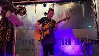Emma Howett - 4.20am live