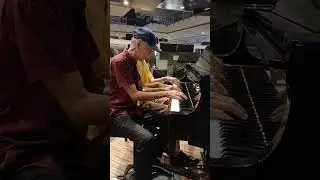 The Flight Of The Bumblebee - Performed By Father and Son @ Robinsons Magnolia Nov 2024