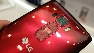 LG G Flex 2: гнем, царапаем, делаем селфи (preview на MWC 2015)