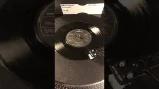 10cc - Dreadlock Holiday ( Vinyl 45 ) From 1978 .