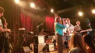 Hannah Cole - Dancing (live)