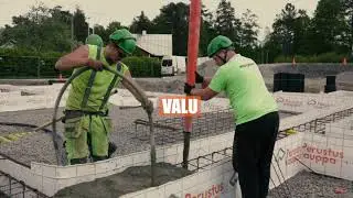 Kerrostalon anturoiden valu Perustuskaupan anturamuoteilla