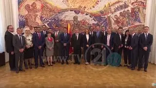 ND&Euml;RKOMB&Euml;TAR&Euml;T UROJN&Euml; QEVERIN&Euml; ZAEV, K&Euml;RKOJN&Euml; ZBATIMIN E REFORMAVE URGJENTE