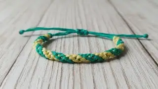 Spiral knot Macrame bracelet from sewing thread/bracelet from two-color sewing thread