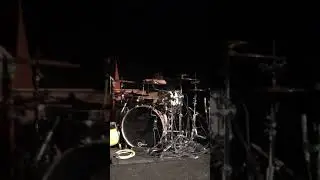 Melvins/Dale Crover badass solo!