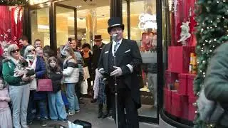 Awesome Scenes in Grafton St  Sean Boland sining Doorman sings his last song at Brown Thomas for Chr