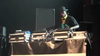 DjLORD 'SMELLS LIKE DRUNKEN TEEN TURNTABLIST SPIRIT FINGERS'...WORLDWIDE!