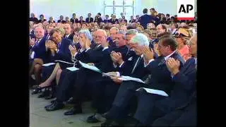 GERMANY: PERUVIAN NOVELIST WINS PRESTIGIOUS PEACE PRIZE