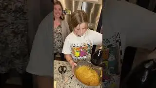 Pumpkin spice bundt cake