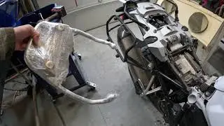 Broken Generic Top Case Mount Fix 2022 BMW R 1250 GS Adventure  #motovlog  #motorcycle #bmwmotorrad