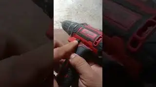 | How to remove screw using the reverse function of aotuo cordless electric drill. |