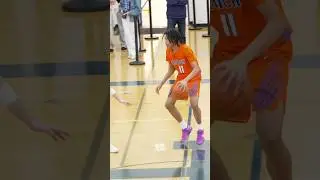 JJ Crawford drops the dime to Achilles Reyna vs Seattle Prep