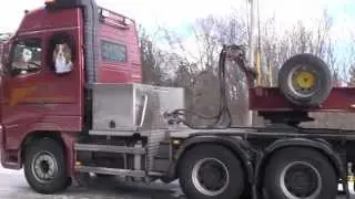 Volvo FH16 maskintrailer flyttar flissystem till norra Öland feb. 2011