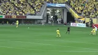 20110504）元ジェフ千葉ＤＦミリガンのスーパーロングスロー！