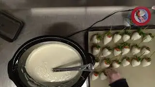 (4K Time Lapse) Melting Chocolate & Dipping Strawberries for Valentine's Day