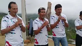 BANDA TIPICA LOS ALEGRES DEL RON (CUMBIA)