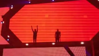 Dimitri Vegas & Like Mike @ November Lights