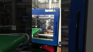 #plasticrobot  #plastic #machine #plasticmanufacturing #plasticproduction