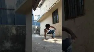 bboying session today's practice anytime 🙂#footworkskills session #bboys #trending dance