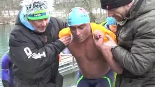 Hamza Bakircioglu schwimmt Weltrekord