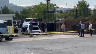 Driver rams car into FBI building gate in Pittsburgh and leaves behind an American flag