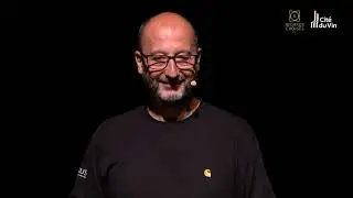 &laquo; Ma&icirc;trise l&rsquo;ordi, sinon tu finiras zombie &raquo; | Laurent David | Regards Crois&eacute;s by La Cit&eacute; du Vin #2