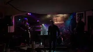 Mind the gap live at the stumble inn