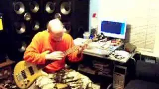 Tappin bass solo by 4th Syndicate's bassist