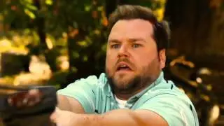 Trailer COTTAGE COUNTRY (Deutsch) mit TYLER LABINE und MALIN AKERMAN