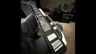 Supro Jet Airliner through Marshall baby amp