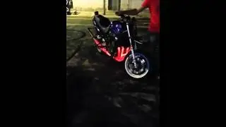 Moto suzuki explodindo motor