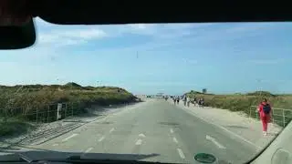 St.Peter-Ording fahrt auf dem Autostrand.