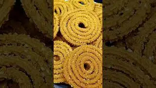 Wheat flour chakli #chaklirecipe #youtubeshorts #shorts #diwalisnacksrecipe