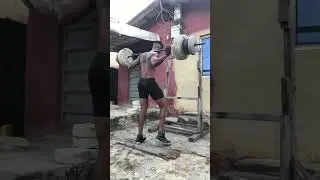 Why your muscles 💪🏽 aren’t growing | squats, pullovers and bench presses at home 