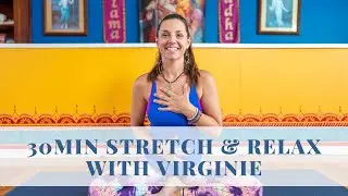 30 Minute Stretch & Relax Yoga