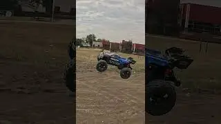 Arrma Kraton jump and corner #rc #rctruck #rcjump #rcbasher #arrma #arrmakraton