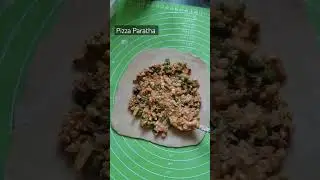 Pizza Paratha 🍕🫓 #pizzaparatha #yum #fusionrecipe #food #youtubeshorts #viralvideo
