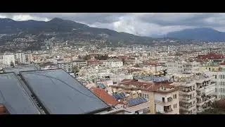 Вид на Аланью, со смотровой площадки отеля Villa Sonata