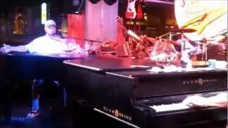 If I Had $1,000,000 - James Taylor and Danny McElroy - Pete's Key West
