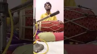 सुंदर गायन के साथ वादकी कैसा लगा बताई आप लोग सपोर्ट करें धन्यवाद #harikirtanvideo 