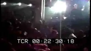Capone n Noreaga - Fighting Fans In The Club