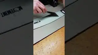 reincollaggio pelli di foca, video 2. Fabio di Mival Sport
