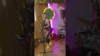 Los Hombres de Ahora /  La Barbie del Acorde&oacute;n - Live 4k Merengue Derechos  Dominicano