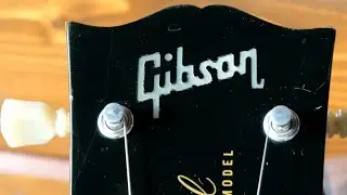 I'm Glad I Bought This When I Did | 1975 Gibson Basalt Blue Sparkle Les Paul Deluxe Review