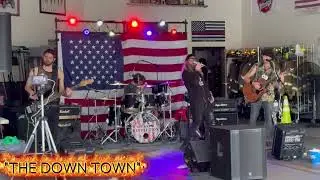 KITCHEN TEETH LIVE