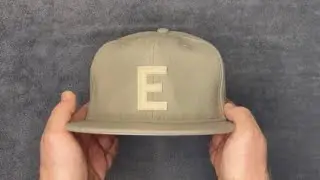 Распаковка: AF2022 Fear of God Essentials Tan Trucker &laquo;E&raquo; с ремешком на спине