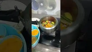 Hai to ye south ka dis likin bacho ko bhut pasand aata hai..edli sambhar chatni..south indian recipe
