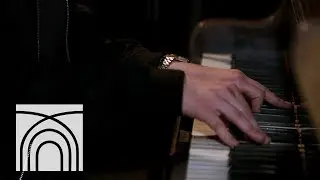 Sarah Walk - Keep On Dreaming // The Crypt Sessions